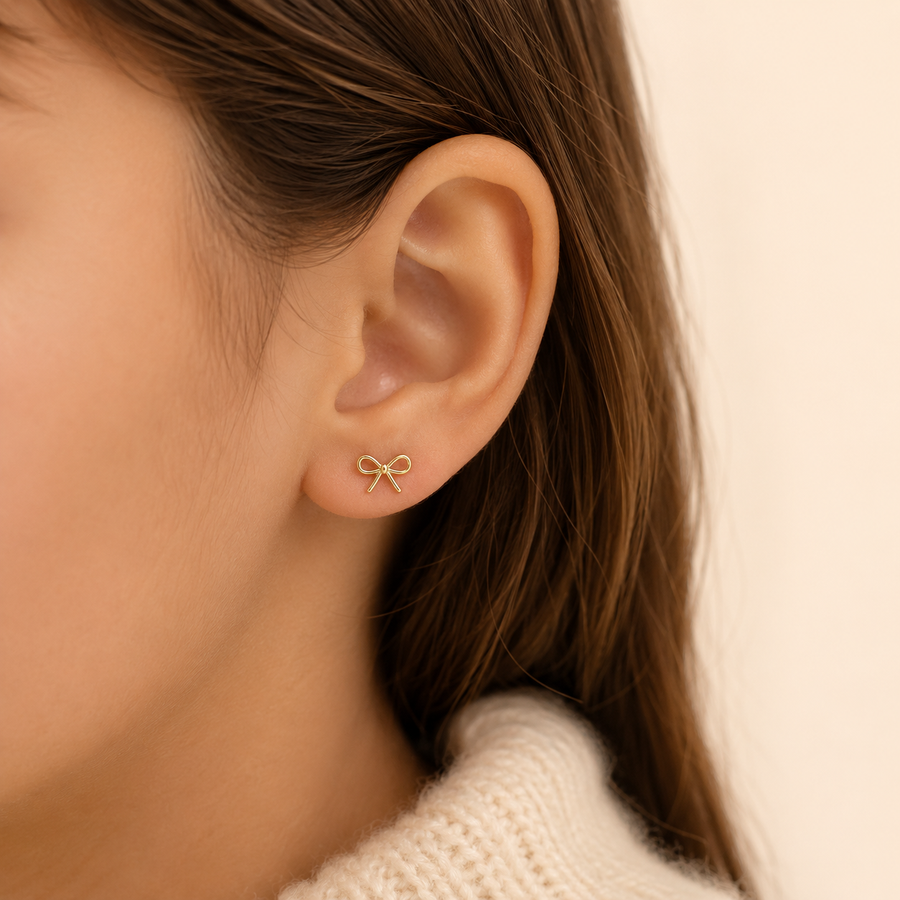 Fine Bow Studs